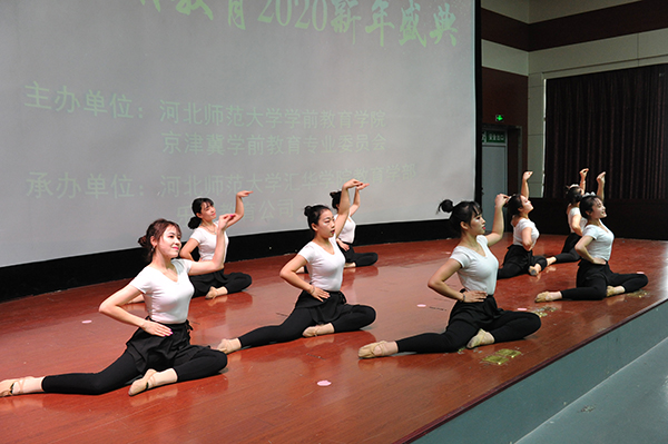 節(jié)目舞蹈22小.jpg